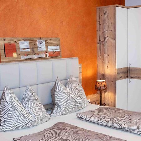 Apartamento Obstbauernhof Fohlenhof Lasa Exterior foto